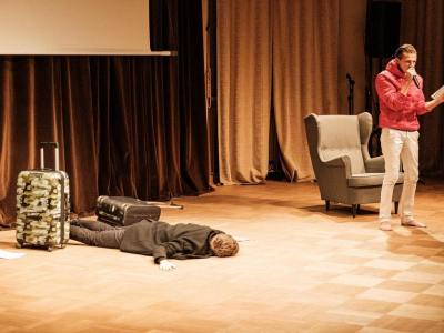 Fotorelacja: 5 LISTOPADA Czytanie performatywne II, Wykład profesora Mmaa S. Themerson, reż. Michał Telega, Nowe Formy Teatru