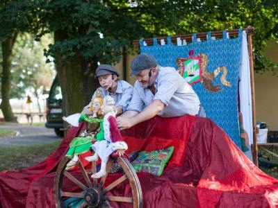 FOTORELACJA z Glinojecka i Starego Gralewo | Karawana. Wędrujący Festiwal Sztuki i Animacji 2019