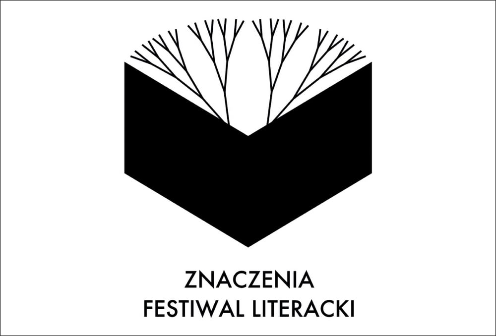 grafika: biała plansza z czarnym rysunkiem książki z której wyrastają gałęzie drzewa, napis znaczenia festiwal literacki