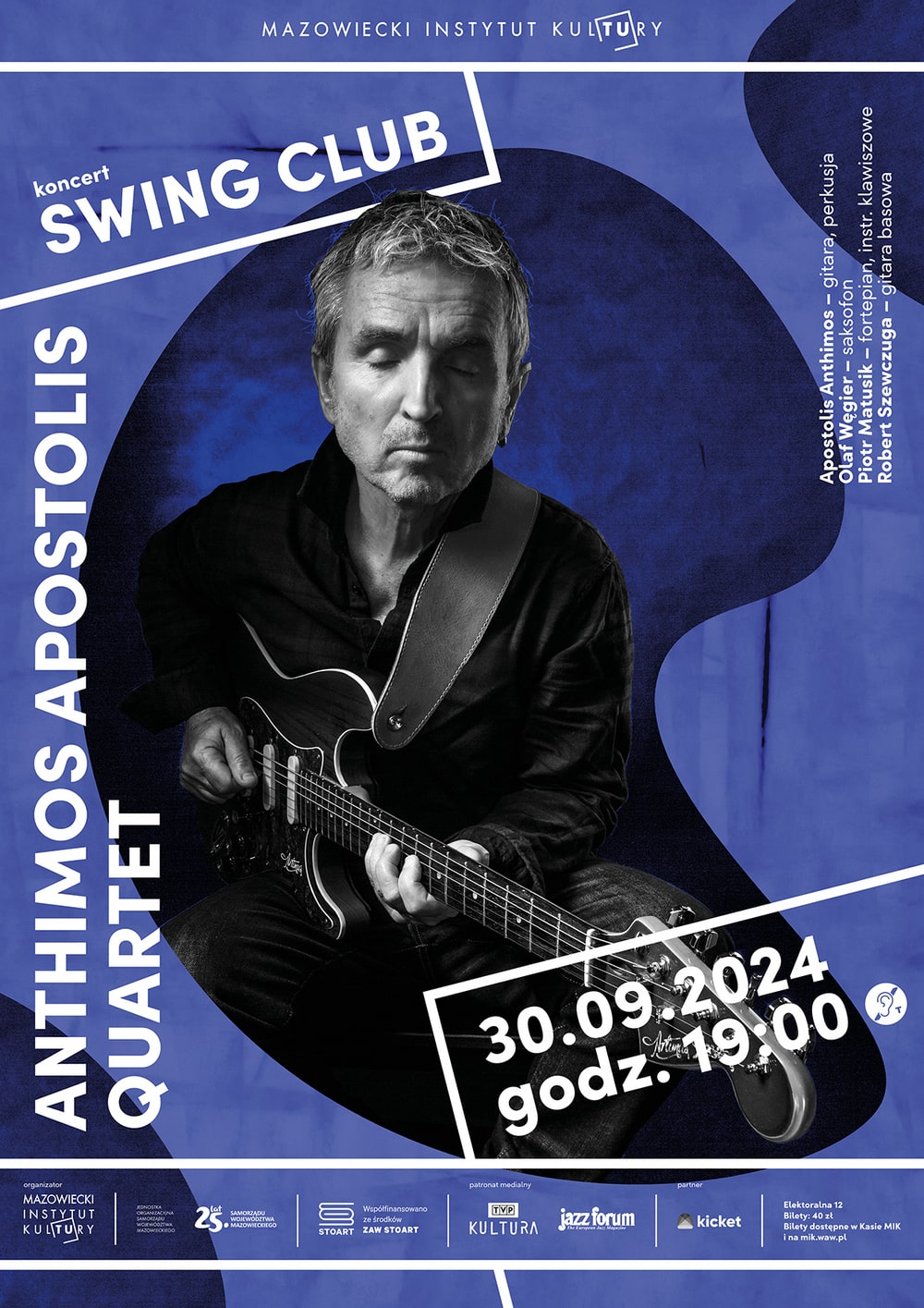 grafika informacyjna na niebieskim tle fragment fotografii mężczyzny grającego na gitarze