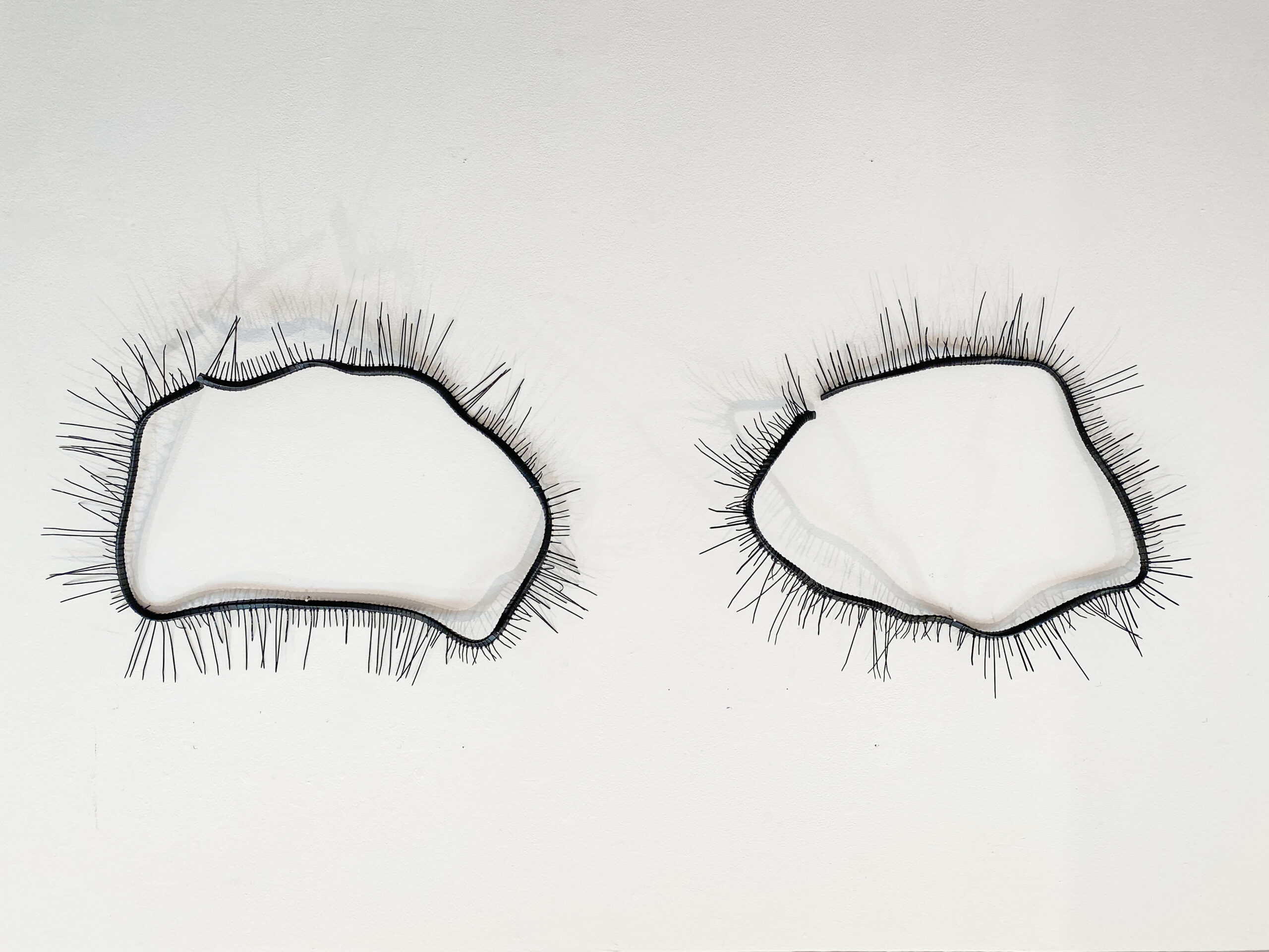 Anna Bujak, "Narcissus" (2021) Aluminium, Plastik. Fot. Milan Kralj